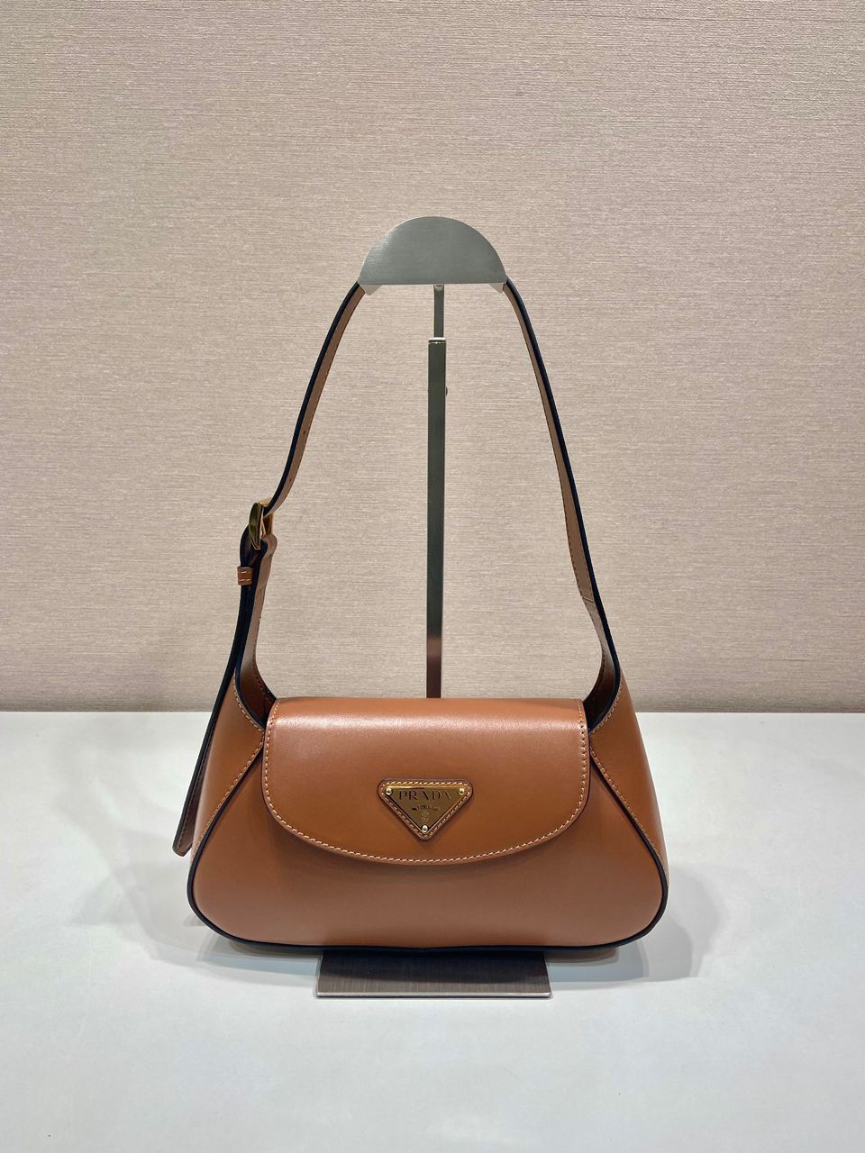 Bolsa de ombro Prada Arqué