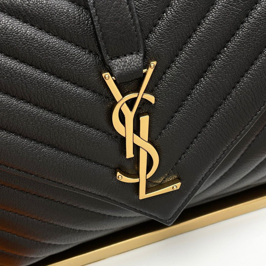 Saint Laurent College Preta