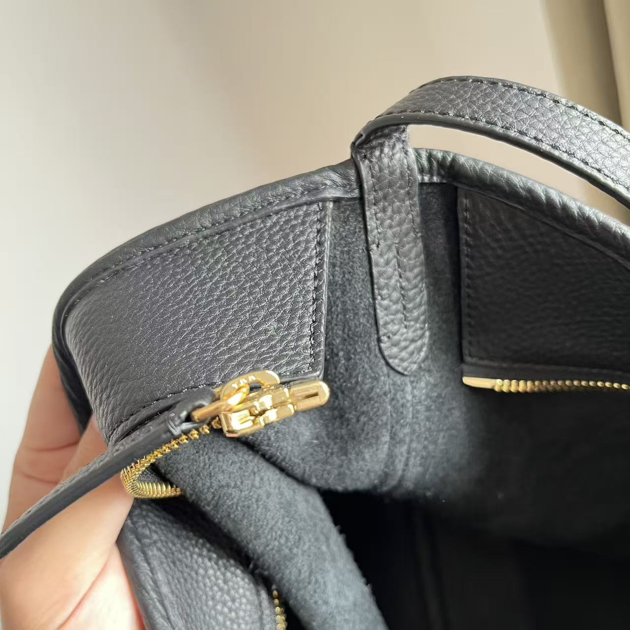 Bolsa Burberry Preta Small Highlands Shoulder Bag