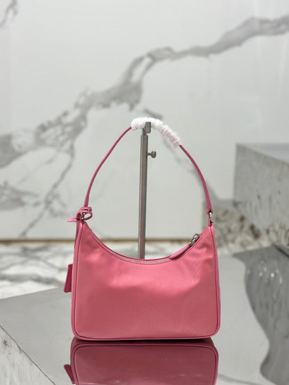 Bolsa Prada mini Re-Edition 2000