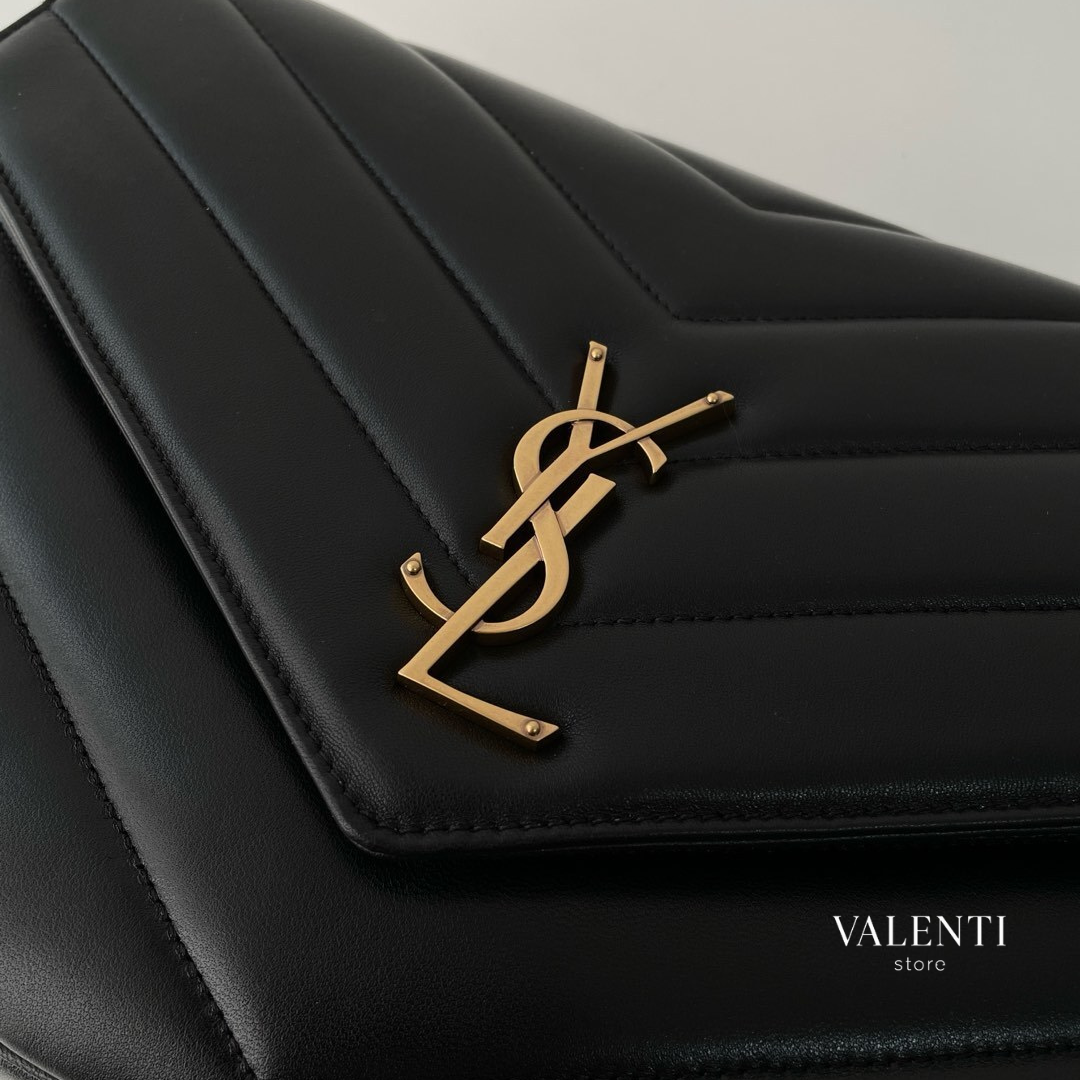 Bolsa LOULOU Yves Saint Laurent Preta