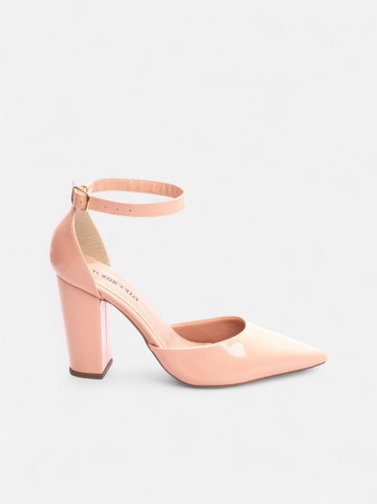 Scarpin Verniz Caramelo com Fivela Dourada