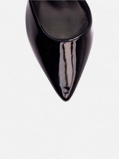 Scarpin Verniz Caramelo com Fivela Dourada