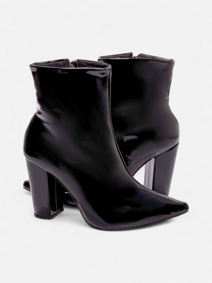 Bota Verniz Cano Curto Salto Bloco