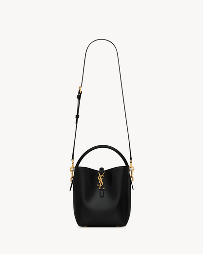 Bolsa Yves Saint Laurent Preta LE 37 SMALL