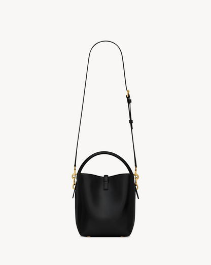Bolsa Yves Saint Laurent Preta LE 37 SMALL