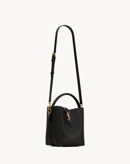 Bolsa Yves Saint Laurent Preta LE 37 SMALL